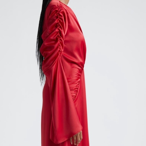 NWT ORIRE The Jou Red Long Sleeve satin Dress size 4 - Picture 9 of 10